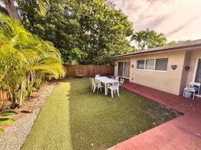 4BR 3BATH in Hollywood FL - Image 3