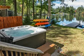 Luxury Lake House +Hot Tub! Waterfront Magic in NH - Image 2