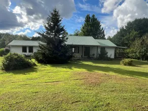 Deepwell Mountain Top Cottage - Image 2