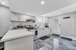Timeless Charm, Modern Comfort & Large Patio - Image 4