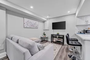 Timeless Charm, Modern Comfort & Large Patio - Image 2