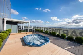 Elevated Escape - 2BR w Gym & Rooftop Spa - Image 4