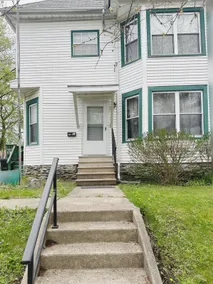 Historic Lake Retreat Downtown Conneaut - Image 3