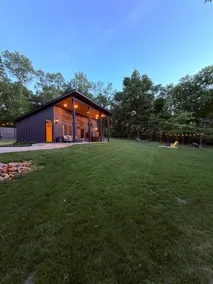 Luxury Couples Retreat with Hot Tub and Sauna - Image 2