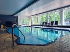 323- Room with spa, sauna and indoor pool - Image 5