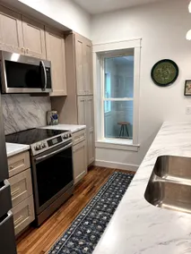 The Aura Abode - downtown Decorah - Image 4