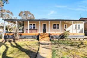 Monaro Cottage in historic Lambie Street Cooma - Image 2