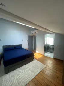 Modern & bright, right in the center - Image 2