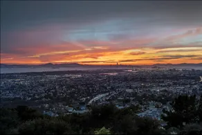 Luxury Golden Gate Bayview SF Sunset & City Lights - Image 2