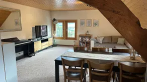 Central & rural - charming attic apartment - Image 4