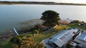 Absolute Waterfront Luxury - Image 4