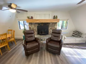 Hot tub! Cabin in the forest. - Image 3