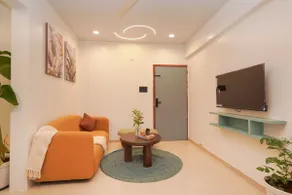 Peach Feather Studio - Image 3