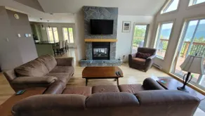 4 Bedroom Lake View Chalet - Image 2