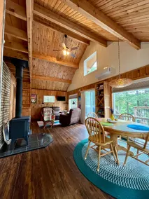 The Morehouse Lake House Chalet - Image 5