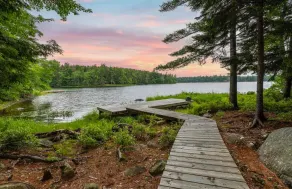 The Morehouse Lake House Chalet - Image 2