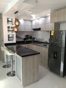 Luxury Apartment in Exclusive Condo - Image 2