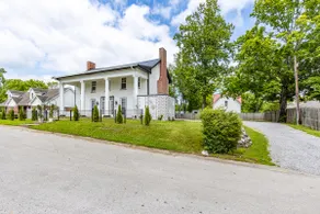 Maggie Mansion Historic 1806 Estate in Gallatin TN - Image 4