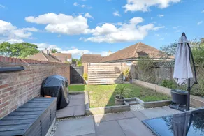 Stylish home sleeps 6 in Norton with parking - Image 4