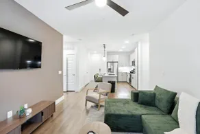 Beautiful 2Bed-2Bath Condo by Traveller's Comfort - Image 3