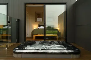 Near Wineries | Off-Grid | Bath | Vineyard - Image 3