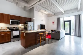 Chic Loft Near UGA/Dining/Shops - Image 3