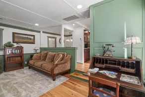 The Williams - Luxury 2 Bedroom W/On-Site Parking - Image 5
