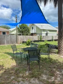 King bed - Walk to Downtown & Waterfront - Image 4