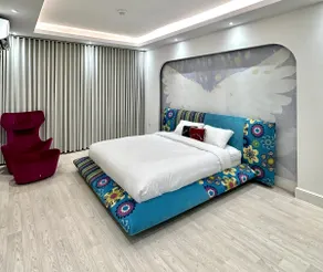 Luxury studio with smart entry - Image 3