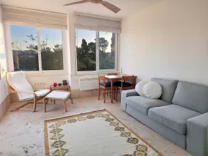 Central quite studio, full kitchen, shared terrace - Image 3