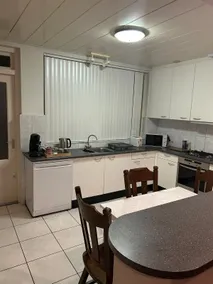 House, Free breakfast, Free Parking - Image 3