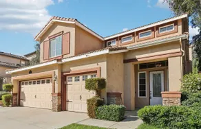Lake Elsinore's Tropical Getaway - Image 3