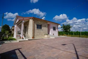 Rosè del Garda, a spacious house a few kilometers from the lake - Image 2