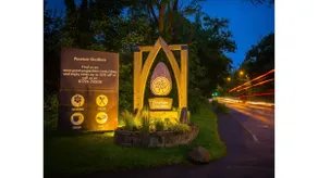 Mirror House - Image 2
