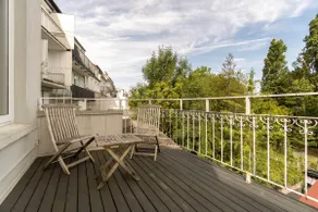 Apartment in the center with balcony - Image 3