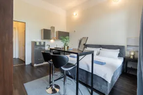 Apartment in the center with balcony - Image 2