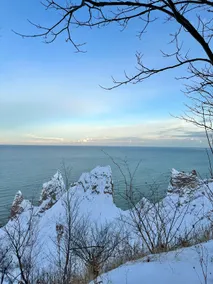 Lake Ontario Retreat on East Bay - Image 5