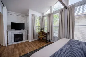 The Loft at Raintree - Image 4