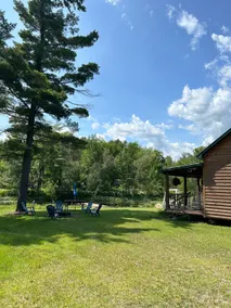 Lakefront cottage on Trout Lake - Image 2