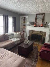 Big place. A Cozy NW Lakewood getaway. - Image 3