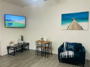 Cozy Studio Jacksonville, Florida - Image 3
