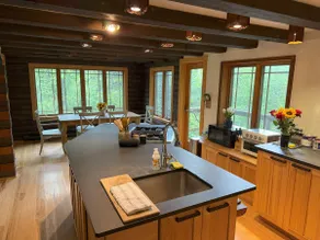 The Log Hideaway - Image 4