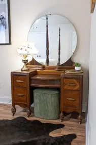 2BR Townhome | Easy Access to Downtown - Image 3