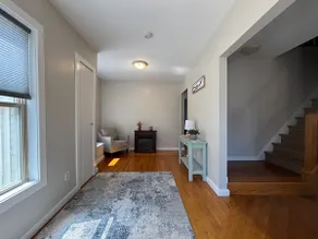 Modern Simplicity in Clayton - Image 5