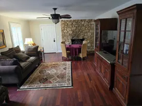 Magnolia Manor - Image 3