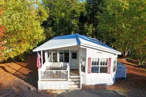 Point Sebago Resort - Cottage Rental close to the Beach and Amenities! - Image 5