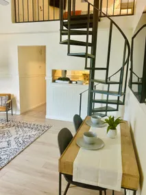 Modern Retreat - Image 4