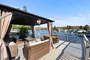 Peaceful Lakehouse Getaway - Image 3