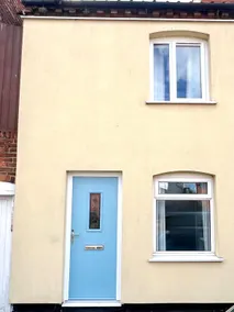 Large house offering one bedroom in Newark Centre , Notts - Image 5