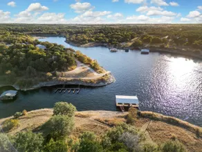 Kash Cove Lakeside Retreat - Image 2